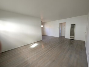 1434 S Wooster St in Los Angeles, CA - Building Photo - Building Photo