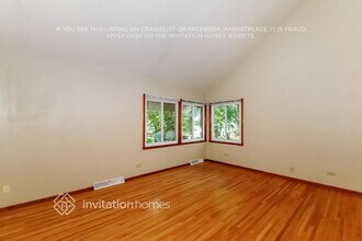 2442 Jansen Ave in White Bear Lake, MN - Building Photo - Building Photo