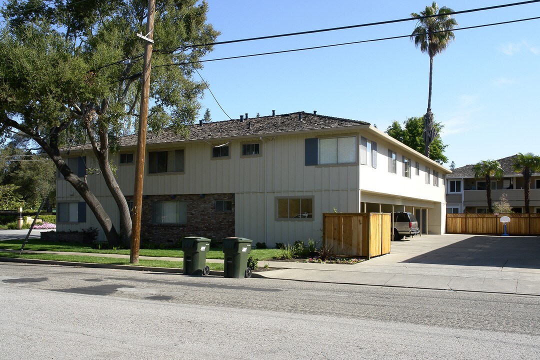 475 Encinal Ave in Menlo Park, CA - Building Photo