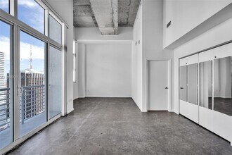 133 NE 2nd Ave, Unit 3610 in Miami, FL - Foto de edificio - Building Photo