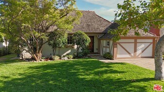 2278 E Mountain St in Pasadena, CA - Building Photo