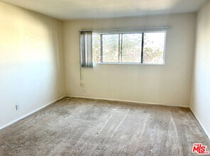 1440 Reeves St in Los Angeles, CA - Building Photo - Building Photo