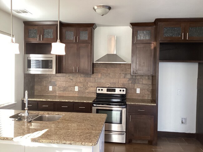 11321 NW 102nd St in Yukon, OK - Building Photo - Building Photo