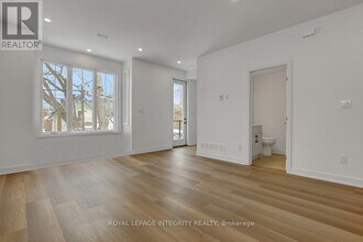 35 Ella St in Ottawa, ON - Building Photo - Building Photo