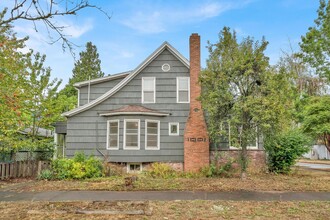 5905 N Minnesota Ave in Portland, OR - Foto de edificio - Building Photo