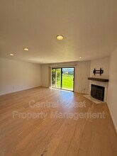 3850 Rio Rd in Carmel By The Sea, CA - Building Photo - Building Photo