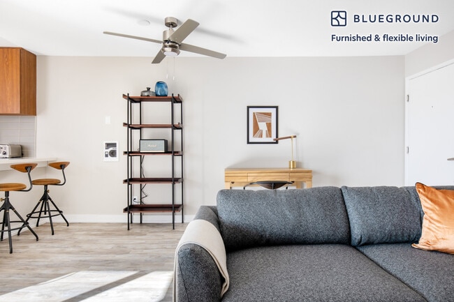 615 S Catalina Ave in Redondo Beach, CA - Building Photo - Building Photo