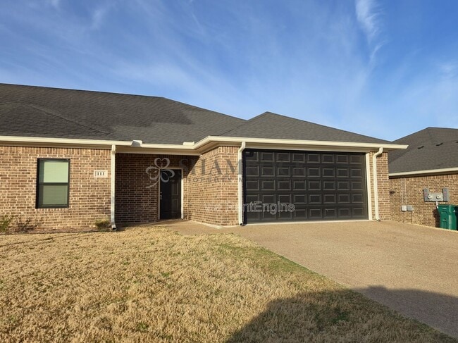 111 Windmill Wy