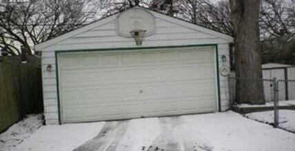 3713 Gratiot Ave in Flint, MI - Building Photo - Building Photo