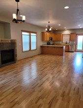 610 Shadow Way in Central Point, OR - Building Photo - Building Photo