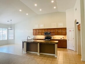 2450 Magill Ave in Clovis, CA - Building Photo - Building Photo