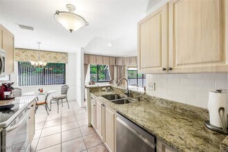 78 Bennington Dr in Naples, FL - Building Photo - Building Photo