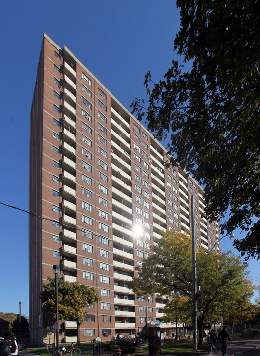 Dunn Avenue Supportive Housing Services in Toronto, ON - Building Photo