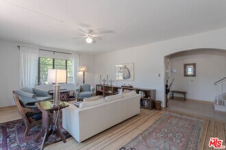 10959 Strathmore Dr in Los Angeles, CA - Building Photo - Building Photo