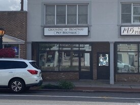 70 Broadway, Unit A in Greenlawn, NY - Building Photo