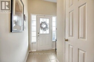 33 Chetholme Pl in Halton Hills, ON - Building Photo - Building Photo