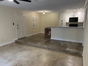 5305 San Sebastian Ct in Tampa, FL - Building Photo - Building Photo