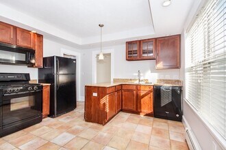 28-30-30 Burgoyne St in Boston, MA - Building Photo - Building Photo