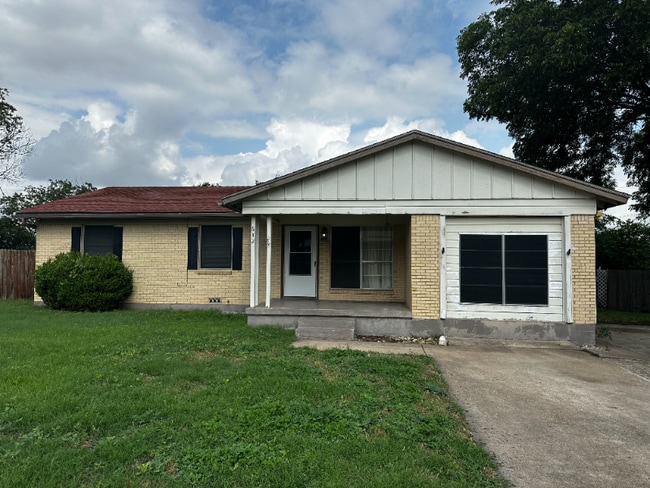 property at 612 Shady Ln