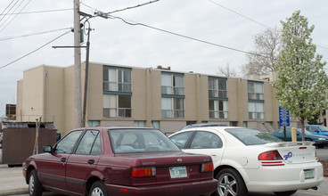 Gateway Apartments in South Bend, IN - Building Photo - Building Photo