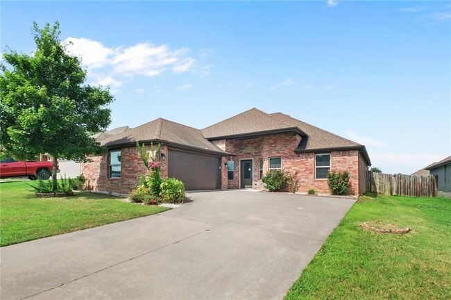 904 SW Caprington St in Bentonville, AR - Building Photo - Building Photo