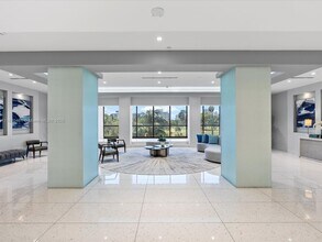 20335 W Country Club Dr in Aventura, FL - Building Photo - Building Photo