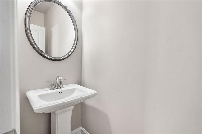 181 Dewey Rd in Lilburn, GA - Building Photo - Building Photo