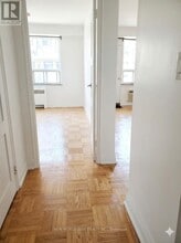 88 Bernard Ave in Toronto, ON - Building Photo - Building Photo