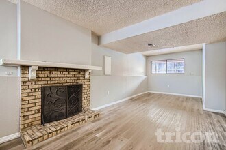 9181 Newton St in Westminster, CO - Foto de edificio - Building Photo