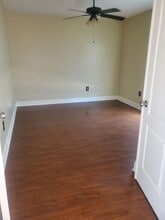 426 Christopher Dr in Houma, LA - Foto de edificio - Building Photo