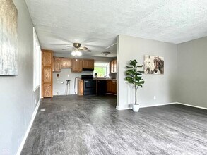 110 N Tyrone Dr in Muncie, IN - Building Photo - Building Photo
