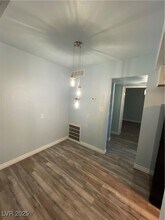 510 Mckellar Cir in Las Vegas, NV - Building Photo - Building Photo