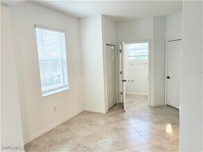 2775 Blossom Wy in Naples, FL - Building Photo - Building Photo
