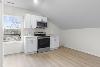 3 James St in Meriden, CT - Building Photo - Building Photo
