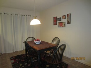 106 Kelly Ct in Wyomissing, PA - Building Photo - Building Photo