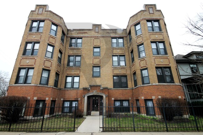 1421 W Hutchinson St, Unit #4224-1