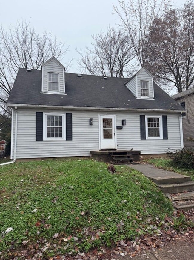 property at 511 S Evans Ave