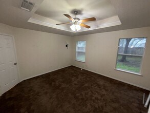 5705 Sulfur Spring Dr in Killeen, TX - Building Photo - Building Photo