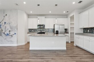 5715 Grand Sonata Ave in Lutz, FL - Building Photo - Building Photo