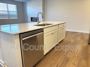 7273 Mulberry St in Flowery Branch, GA - Building Photo - Building Photo