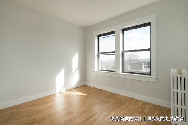 123 Highland Ave in Somerville, MA - Building Photo - Building Photo