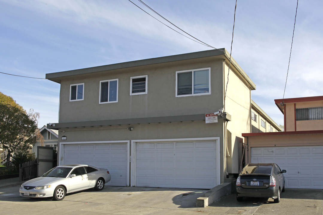 3614 Midvale Ave in Oakland, CA - Building Photo