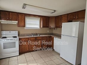 2701 Tylersville Rd in Hamilton, OH - Building Photo - Building Photo