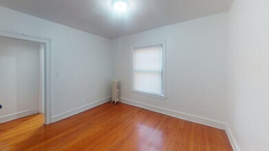 5304 W Potomac Ave in Chicago, IL - Building Photo - Building Photo