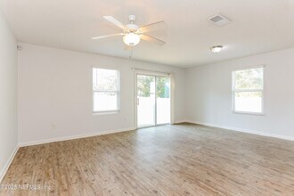 522 Eiseman Wy in Jacksonville, FL - Building Photo - Building Photo