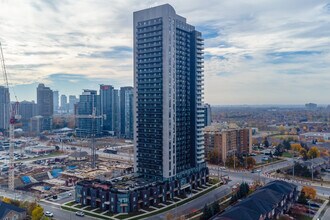 Mississauga Square in Mississauga, ON - Building Photo - Building Photo