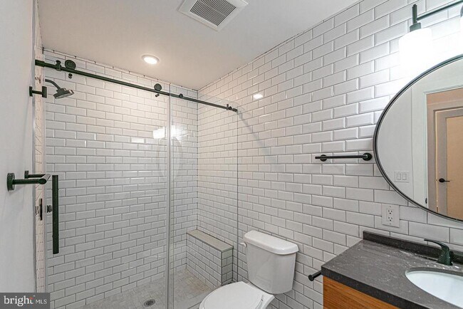1211 Bainbridge St in Philadelphia, PA - Building Photo - Building Photo