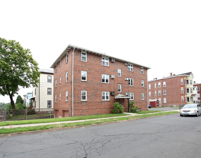 70 Lyman St in New Britain, CT - Building Photo - Building Photo