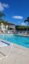 232 Pebble Beach Blvd, Unit 104 in Naples, FL - Building Photo