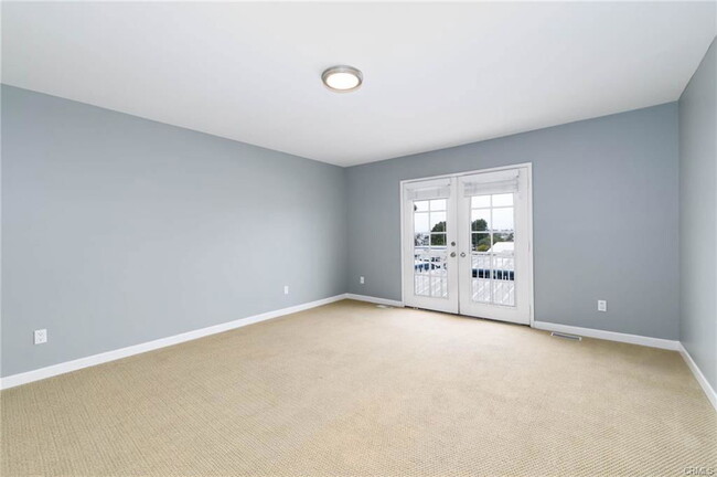 property at 1727 Golden Ave